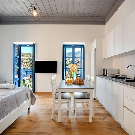 Porto Harani Seaside Apartments Simi Zewnętrze zdjęcie