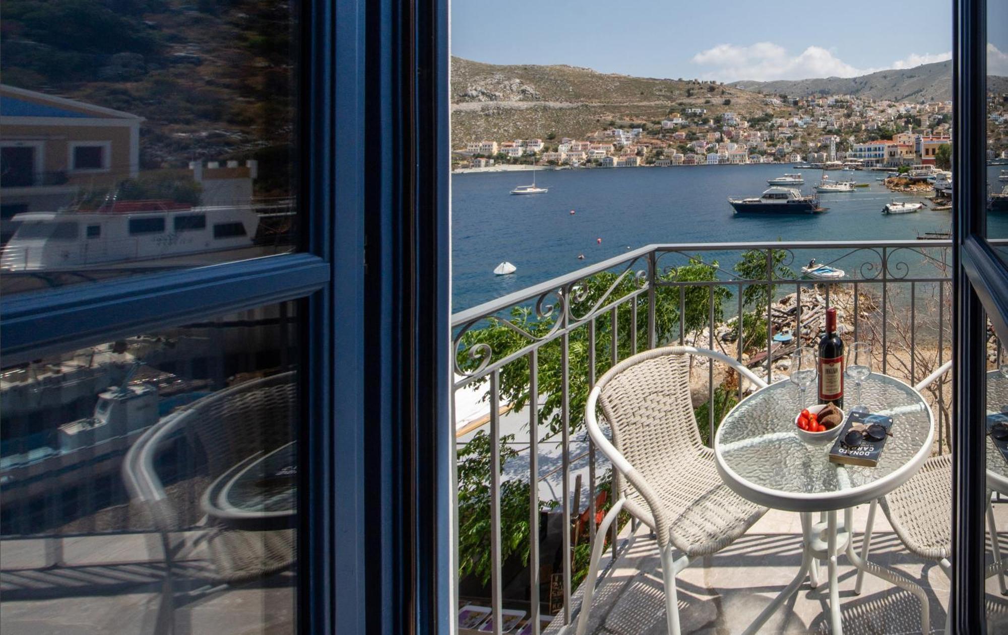 Porto Harani Seaside Apartments Simi Zewnętrze zdjęcie
