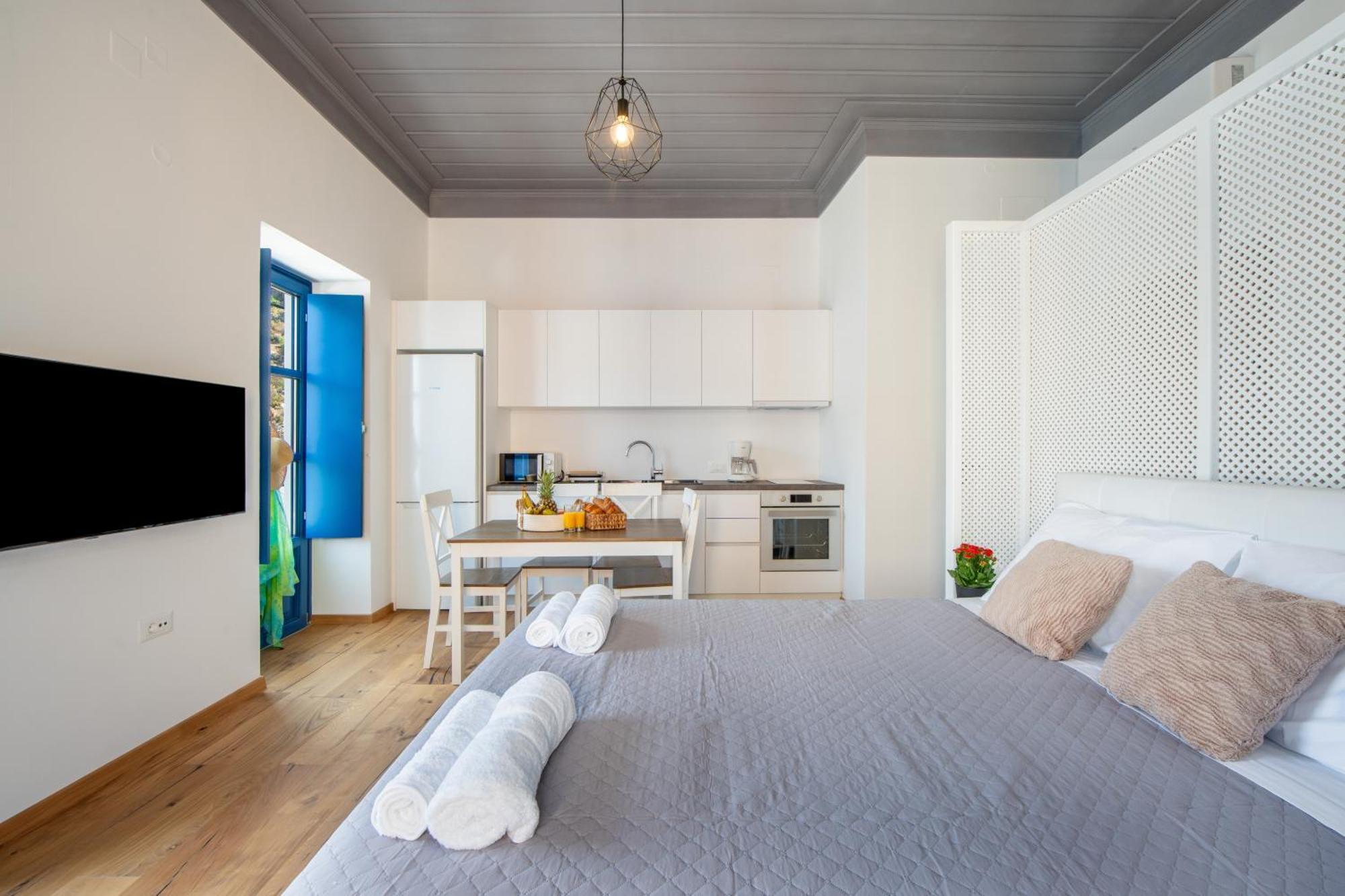 Porto Harani Seaside Apartments Simi Zewnętrze zdjęcie
